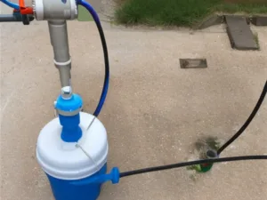 Jak podłączyć pompę do wody